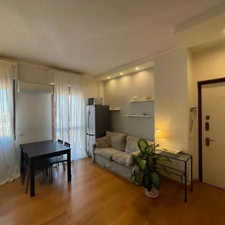 Apartment Arco Della Pace Corso Sempione 12 Milan