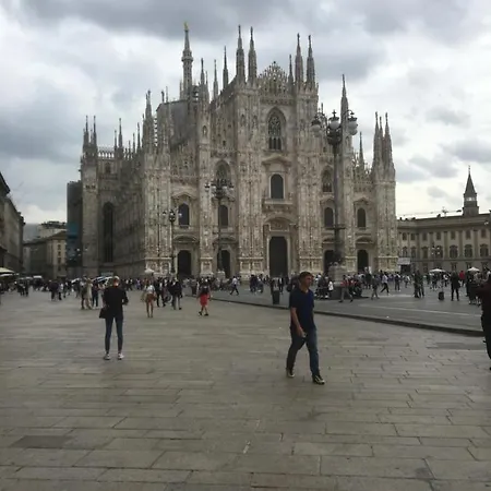 Arco Della Pace Corso Sempione 12 * Милан